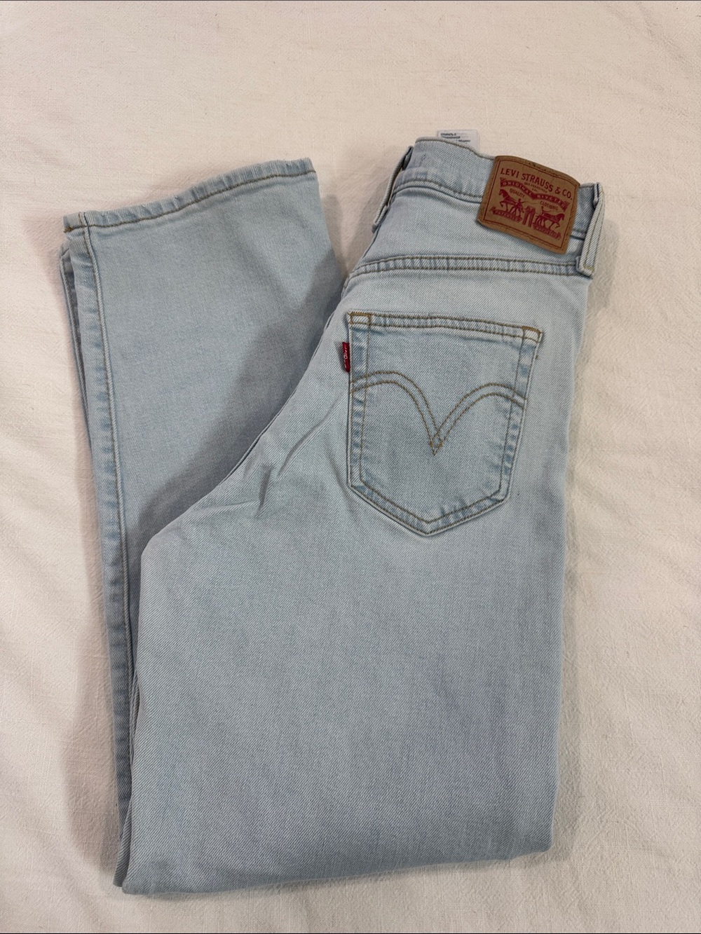Levi's Women's Light Wash High-Rise Jeans